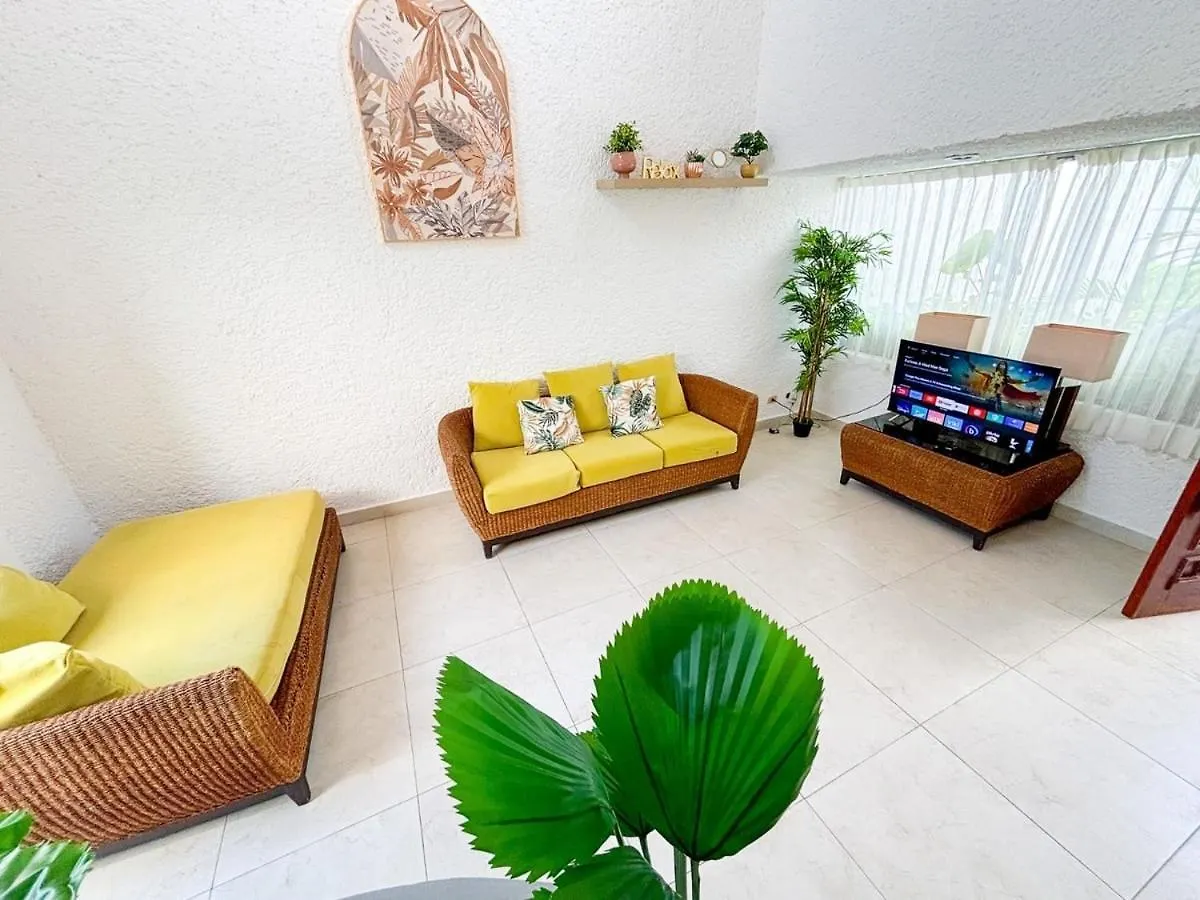 Vakantiehuis Villa Espaciosa En Cancun A Pasos Del Mar